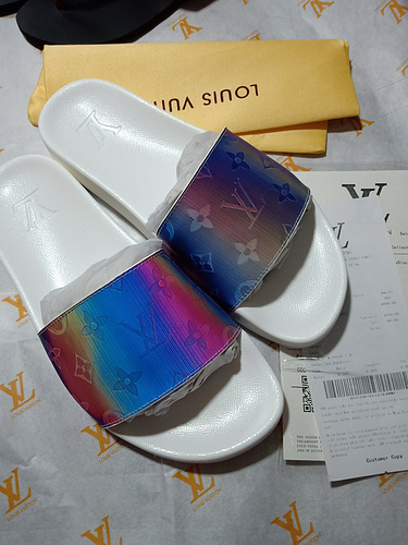 Mixed Brand Slippers Unisex ID:202004a168